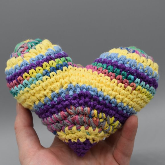 HANDCRAFTED Crochet Catnip Rainbow Striped Heart Easter Cat Toy - Picture 1 of 6